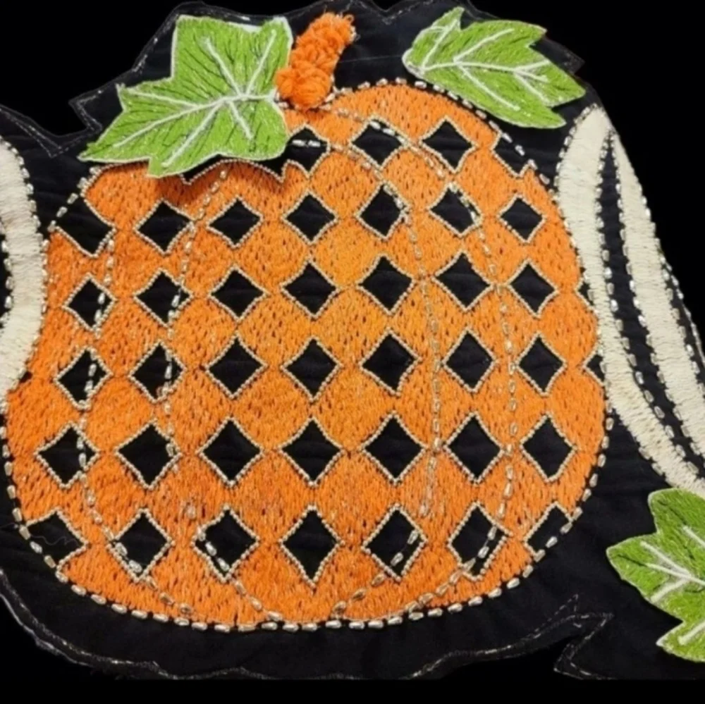 Rachel ZOE Mackenzie Style HARLAQUIN PUMPKIN Beaded HALLOWEEN Table Runner New